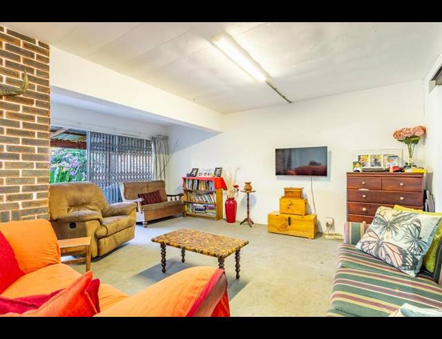 3 BEDROOM TOWNHOUSE FOR SALE IN HOWICK CENTRAL